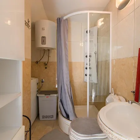 Apartamento Beautiful In With Wifi